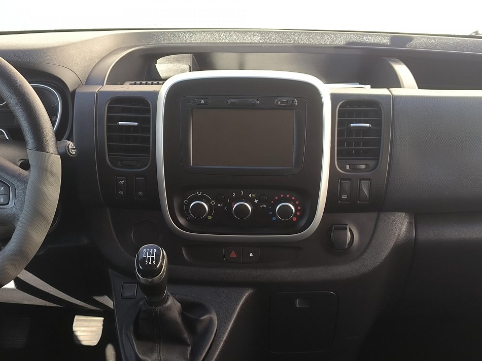 Renault Trafic 2.0dCi  L2 9míst