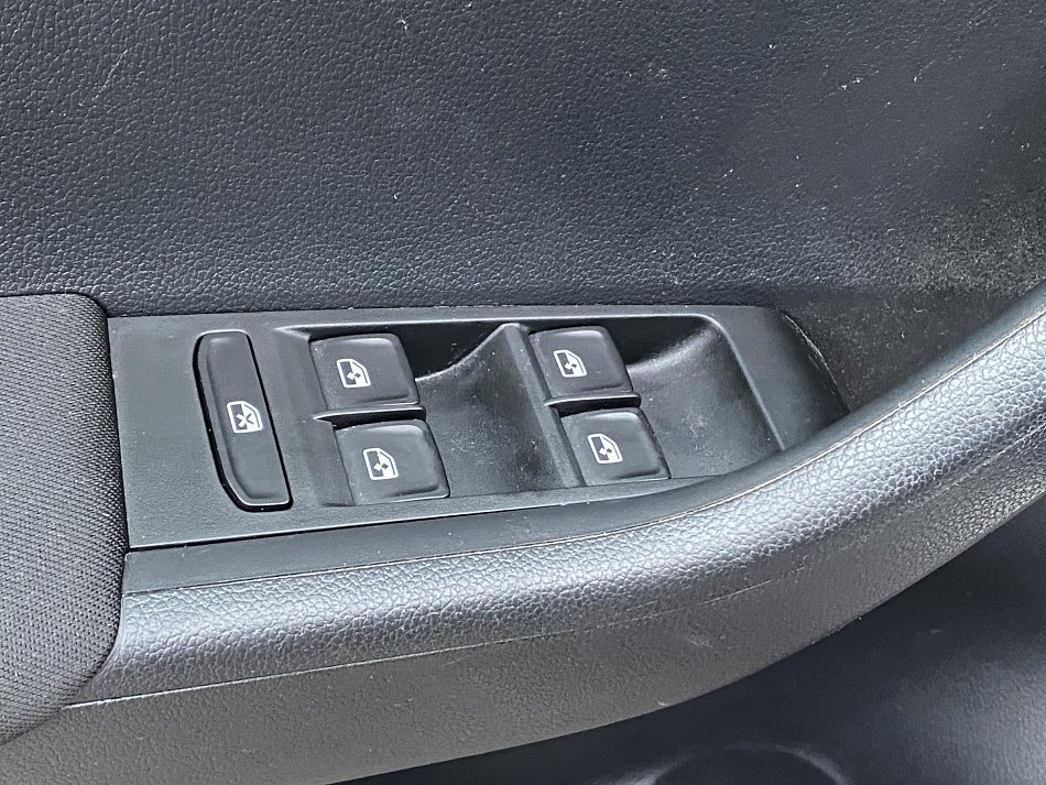 Škoda Fabia III 1.0 MPi Joy