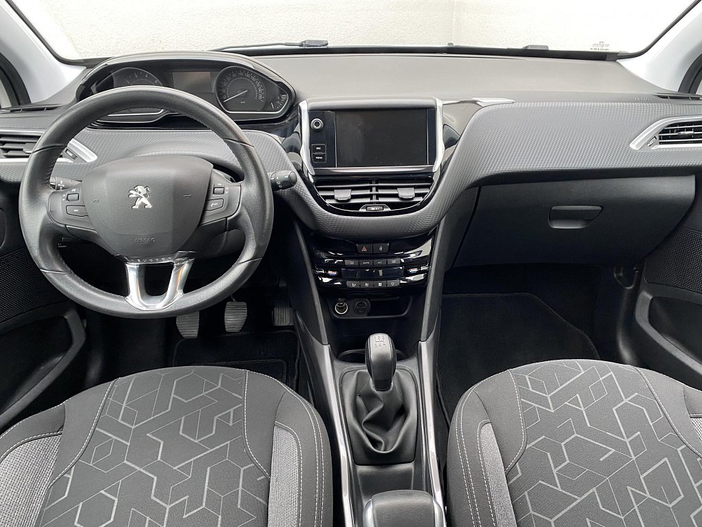 Peugeot 2008 1.2 PT GT Line