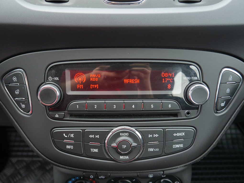 Opel Corsa 1.2i 