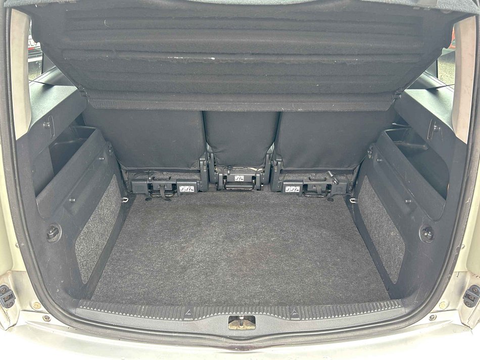 Škoda Roomster 1.6 16V 