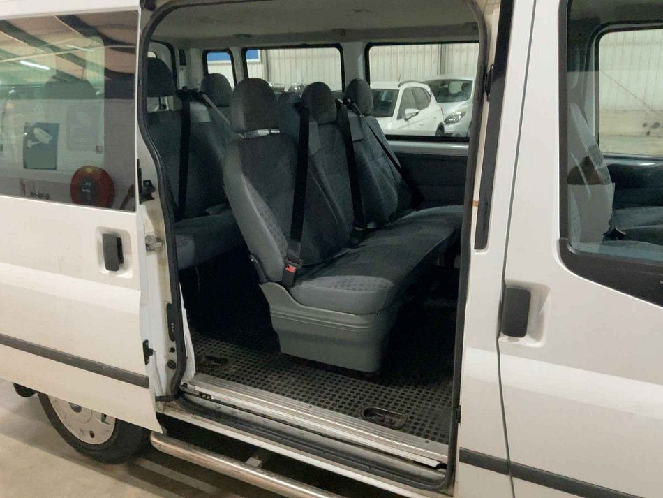 Ford Transit 2.2TDCi Trend 9míst