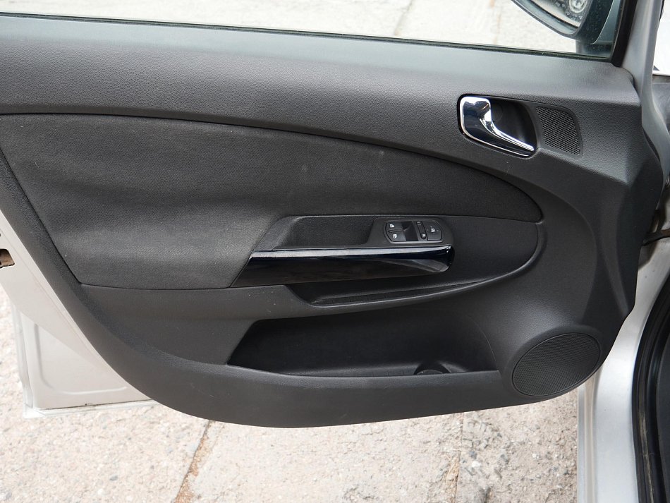 Opel Corsa 1.0i 