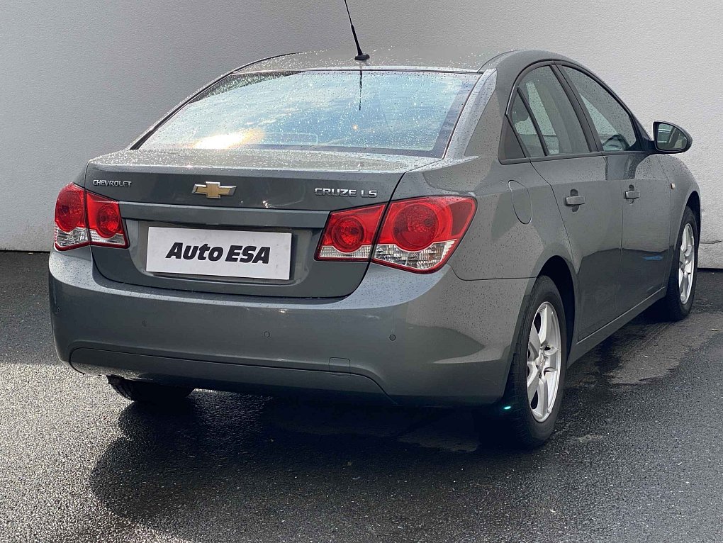 Chevrolet Cruze 1.6i 