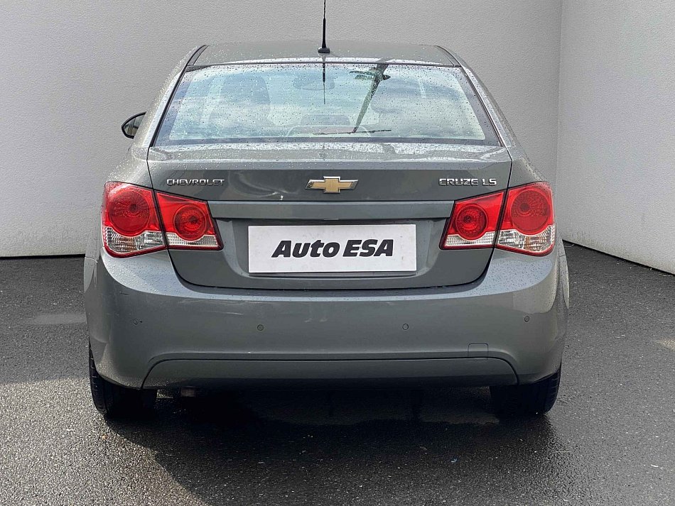 Chevrolet Cruze 1.6i 