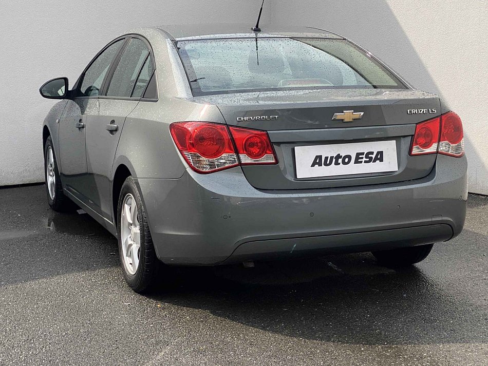 Chevrolet Cruze 1.6i 