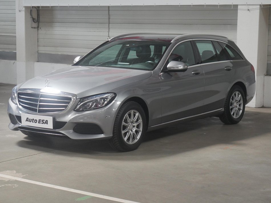 Mercedes-Benz Třída C 2.2CDI 