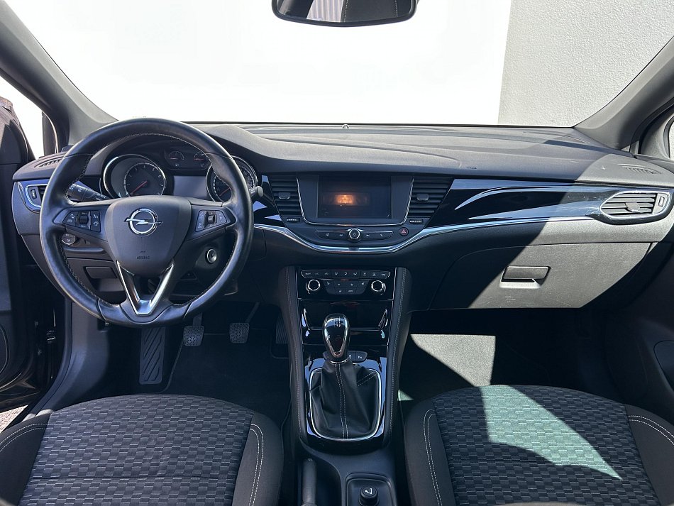 Opel Astra 1.4 T Dynamic