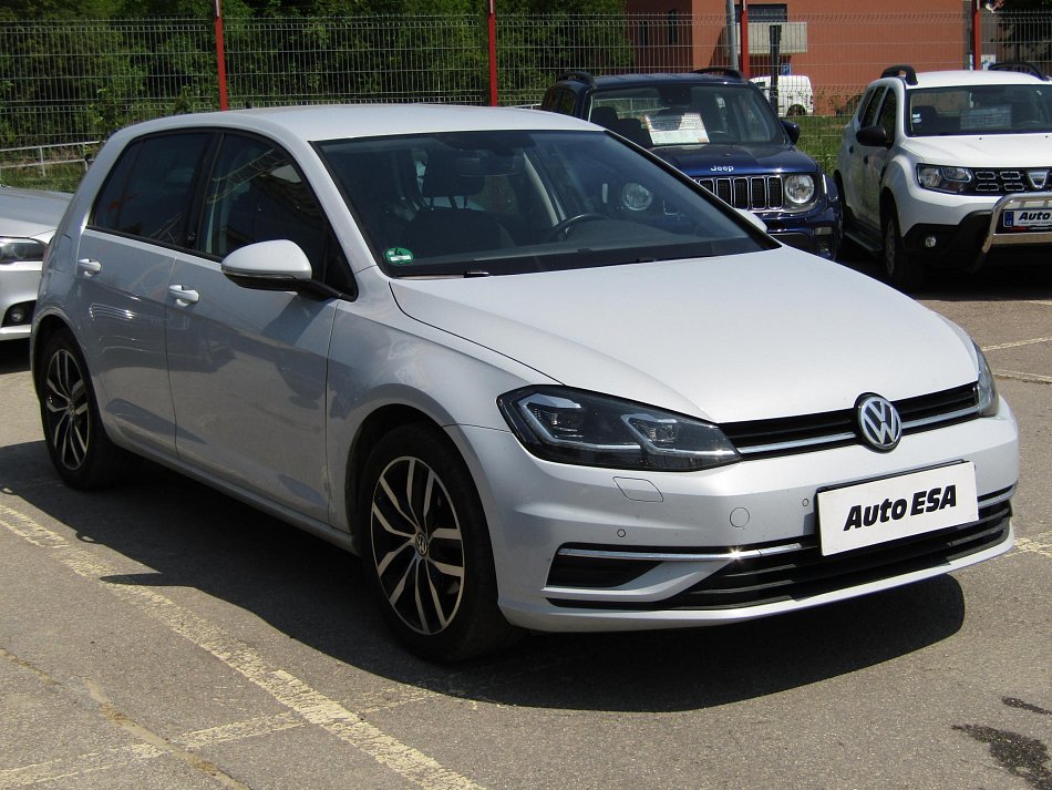 Volkswagen Golf 1.5 TSi Sound