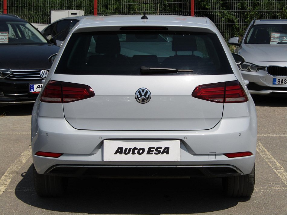 Volkswagen Golf 1.5 TSi Sound