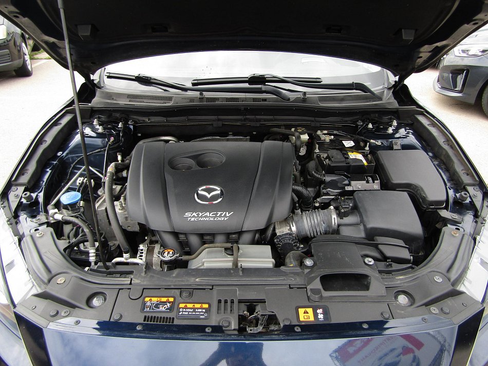 Mazda 3 2.0 i 