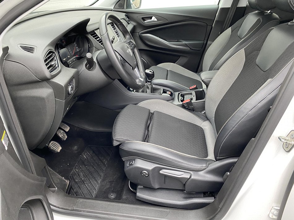 Opel Grandland X 1.2T Edition