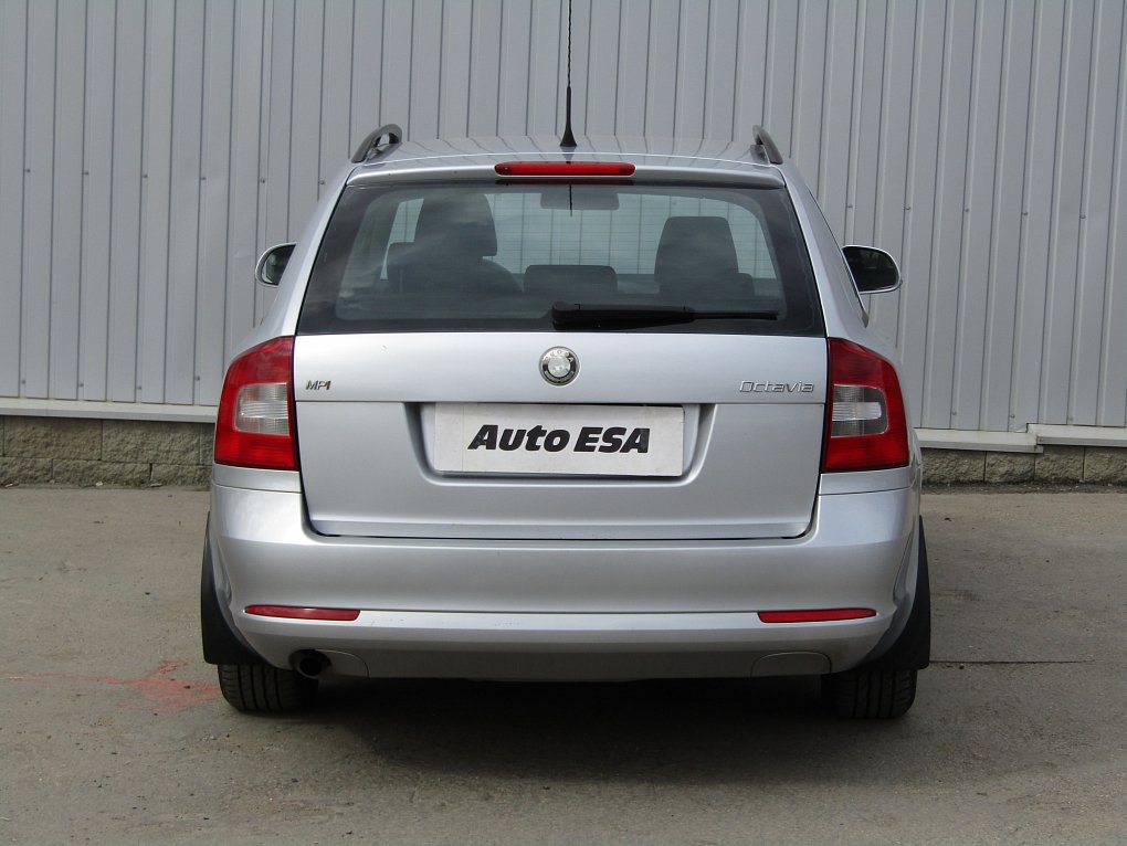 Škoda Octavia II 1.6MPi Ambiente