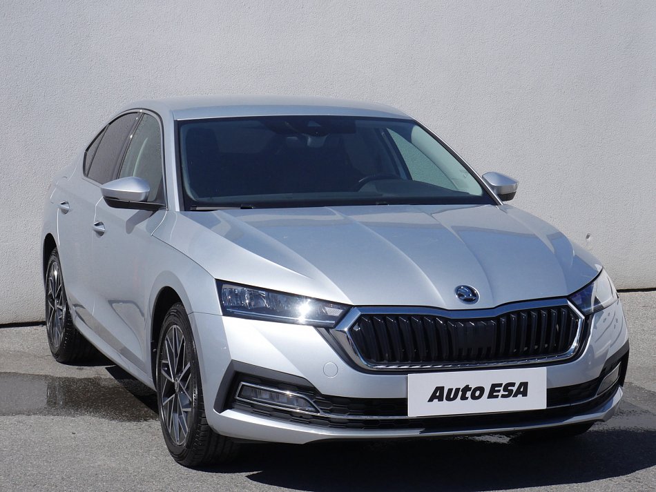 Škoda Octavia IV 1.5 TSi Style Plus