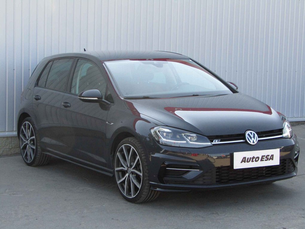 Volkswagen Golf 1.5 TSi 