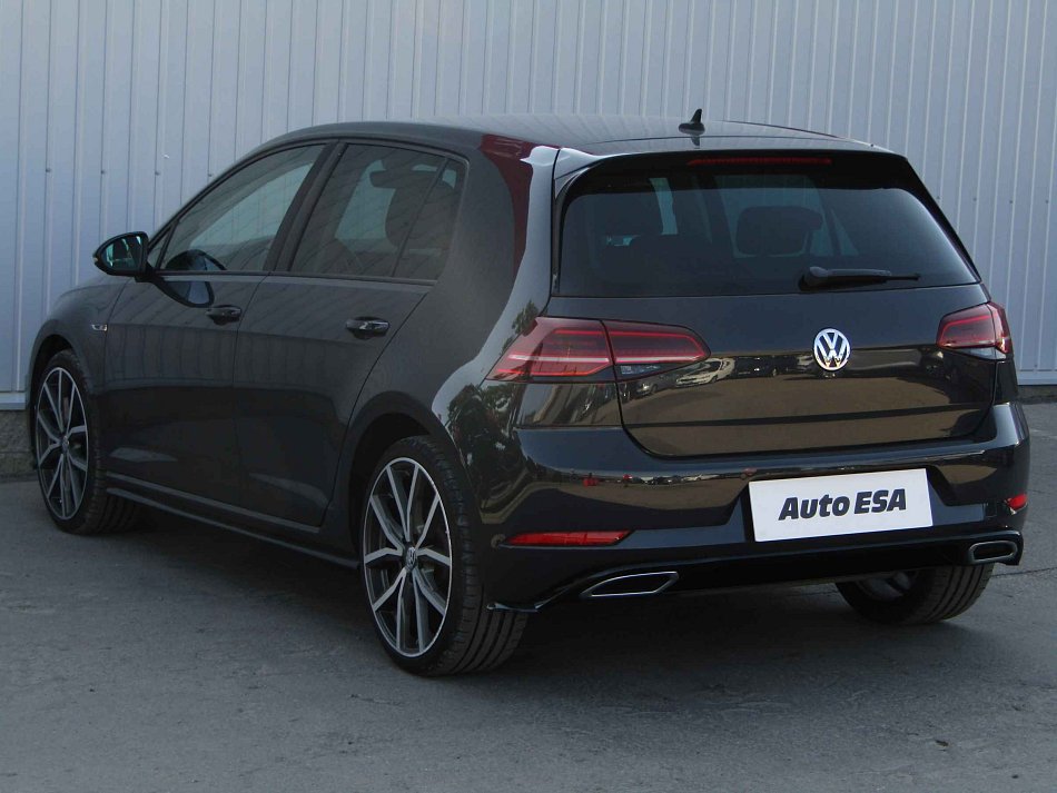 Volkswagen Golf 1.5 TSi 