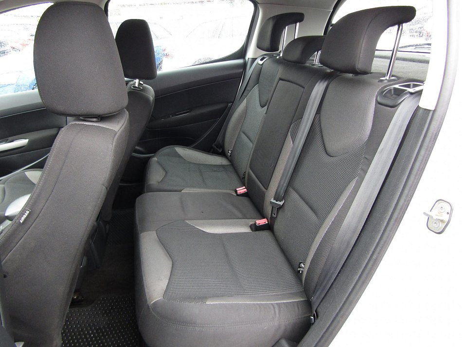 Peugeot 308 1.6 HDi 