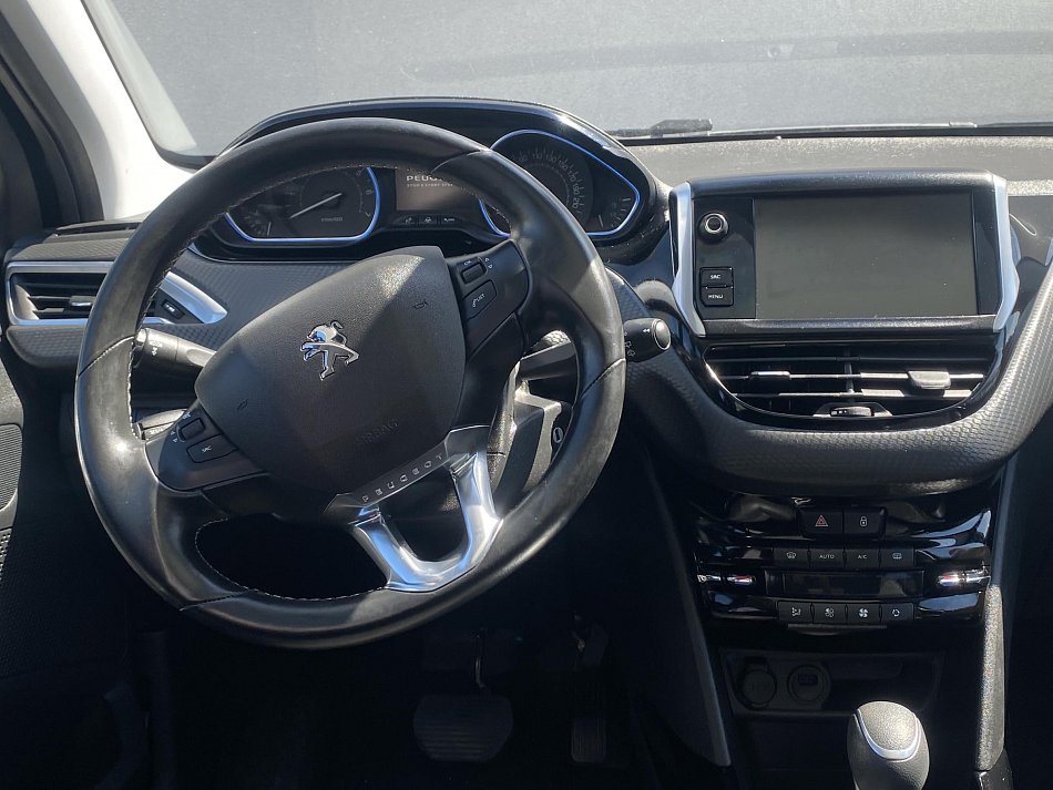 Peugeot 2008 1.2 PT Allure