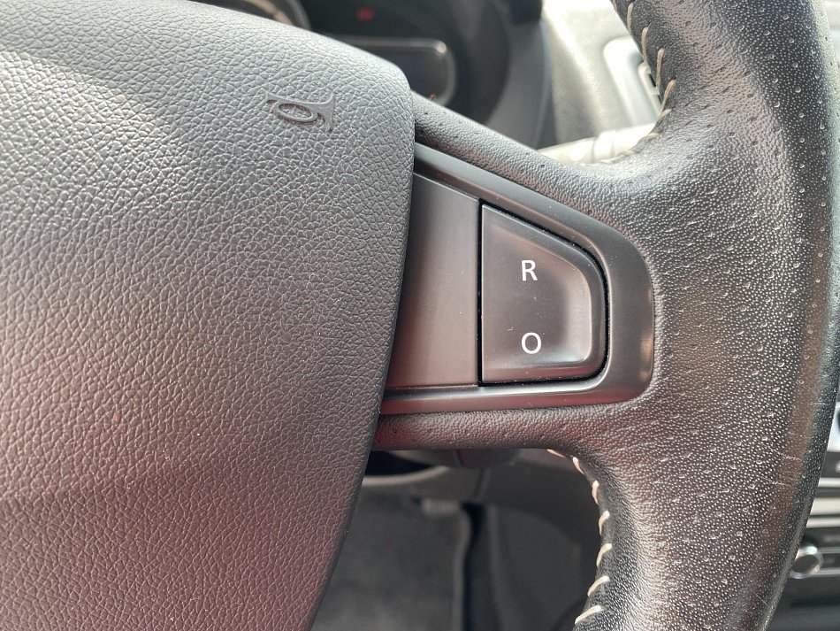 Renault Fluence 1.6i 