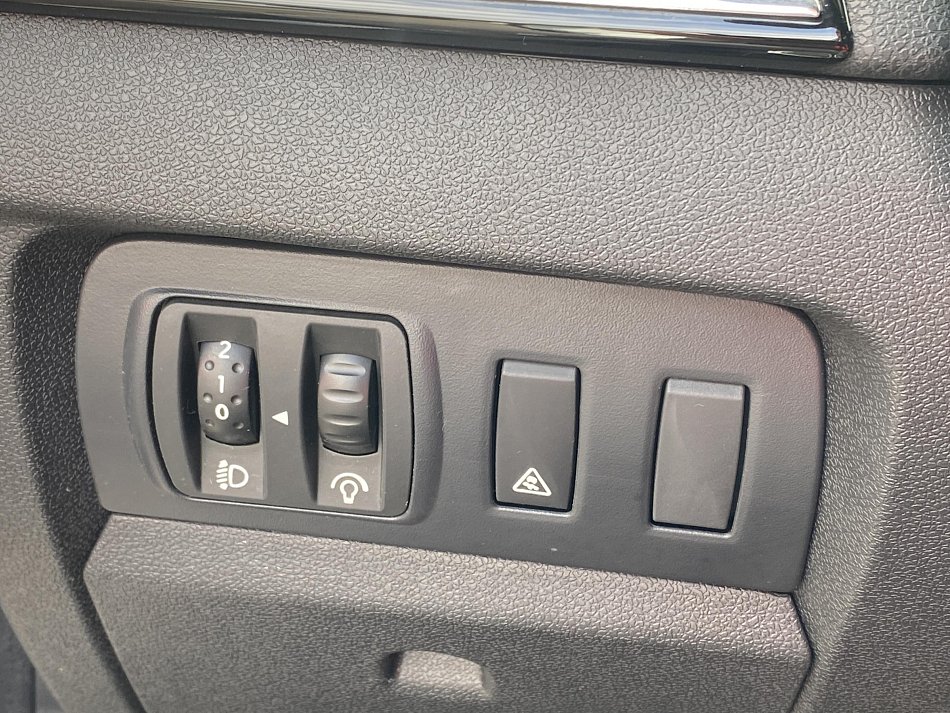 Renault Fluence 1.6i 