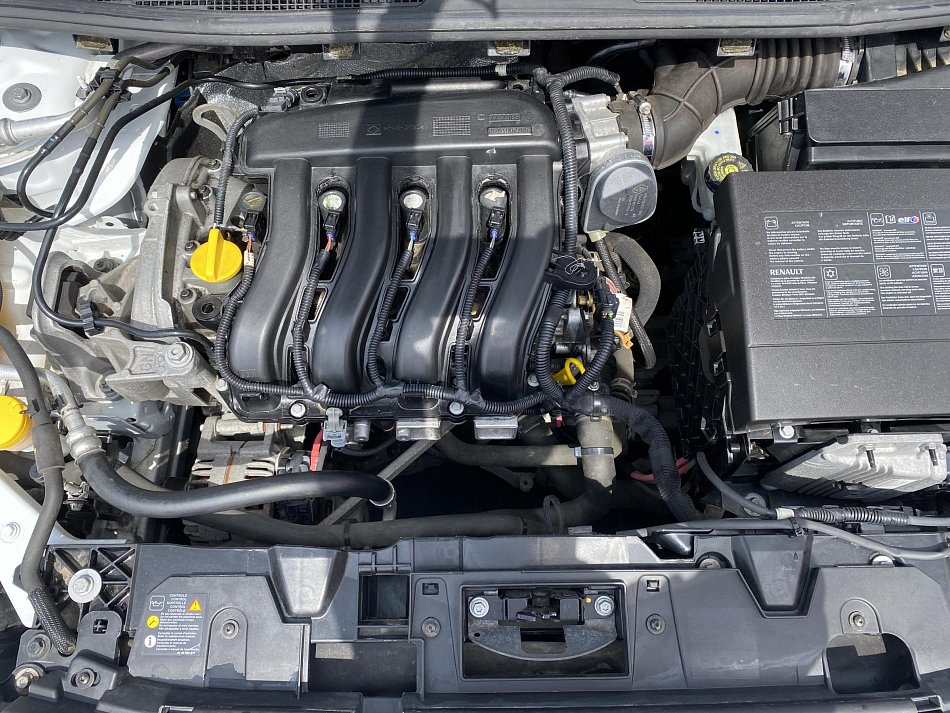 Renault Fluence 1.6i 
