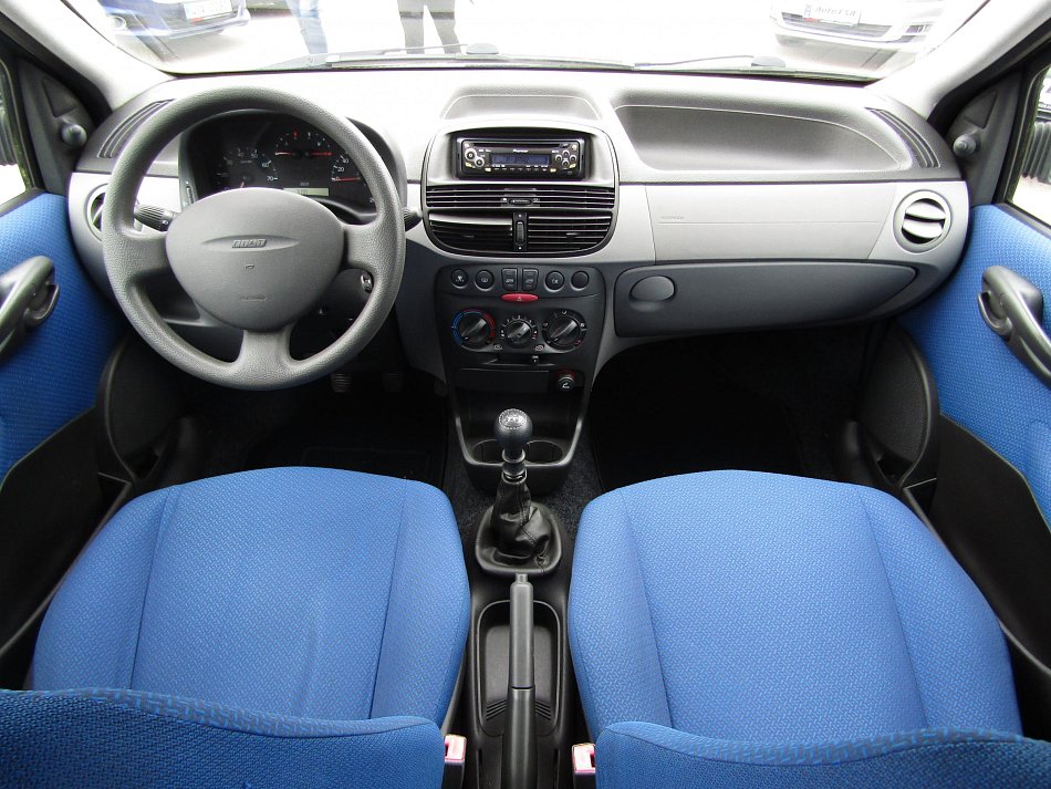 Fiat Punto 1.2i 