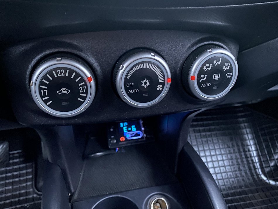 Citroën C-Crosser 2.2 D  4x4, 7míst