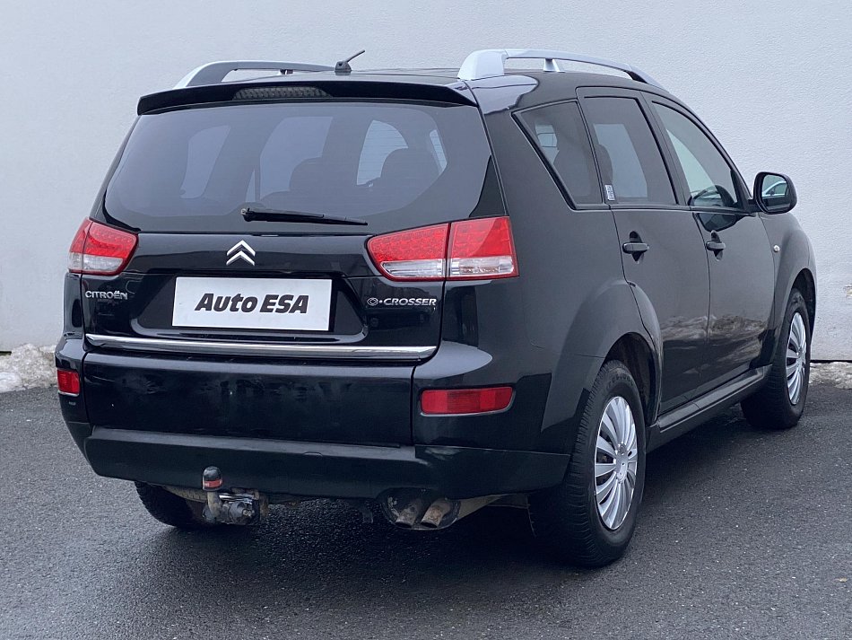 Citroën C-Crosser 2.2 D  4x4, 7míst