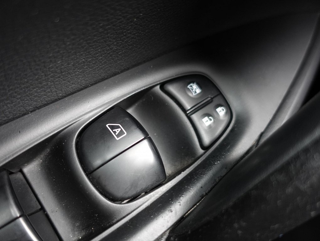 Nissan Qashqai 1.2 DIG-T 