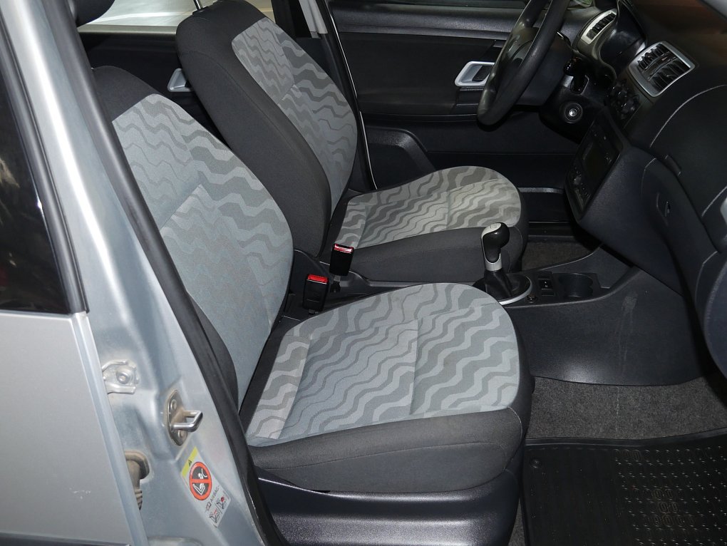 Škoda Roomster 1.2 HTP 