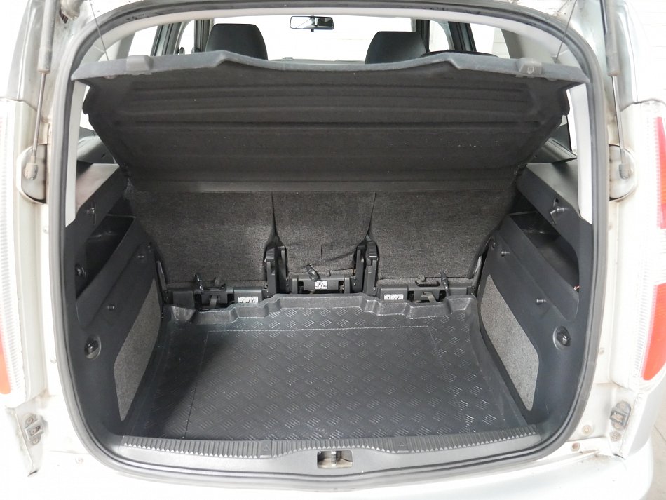 Škoda Roomster 1.2 HTP 