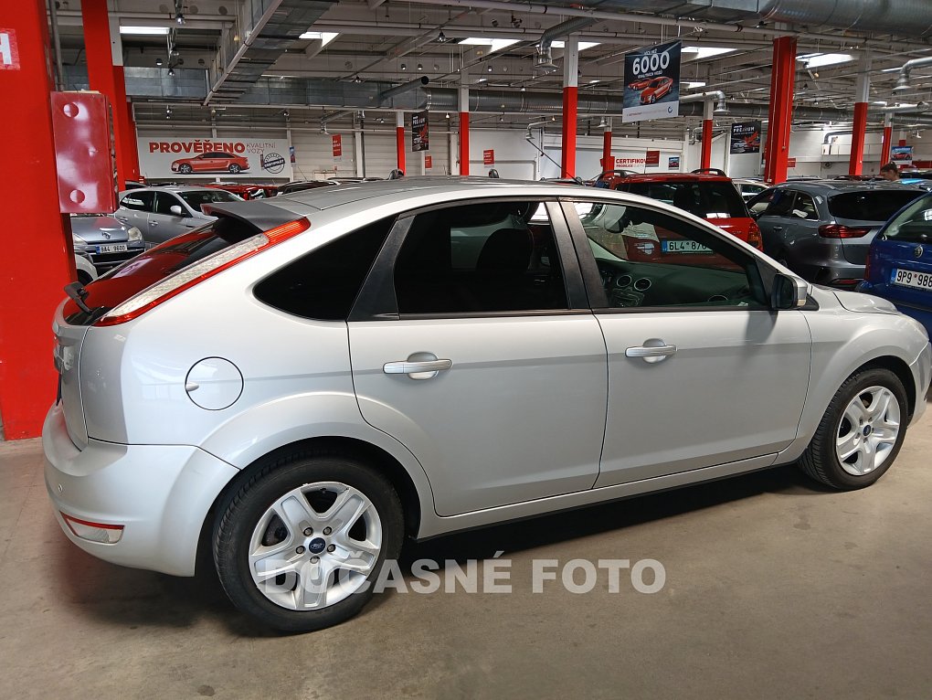 Ford Focus 1.6i 