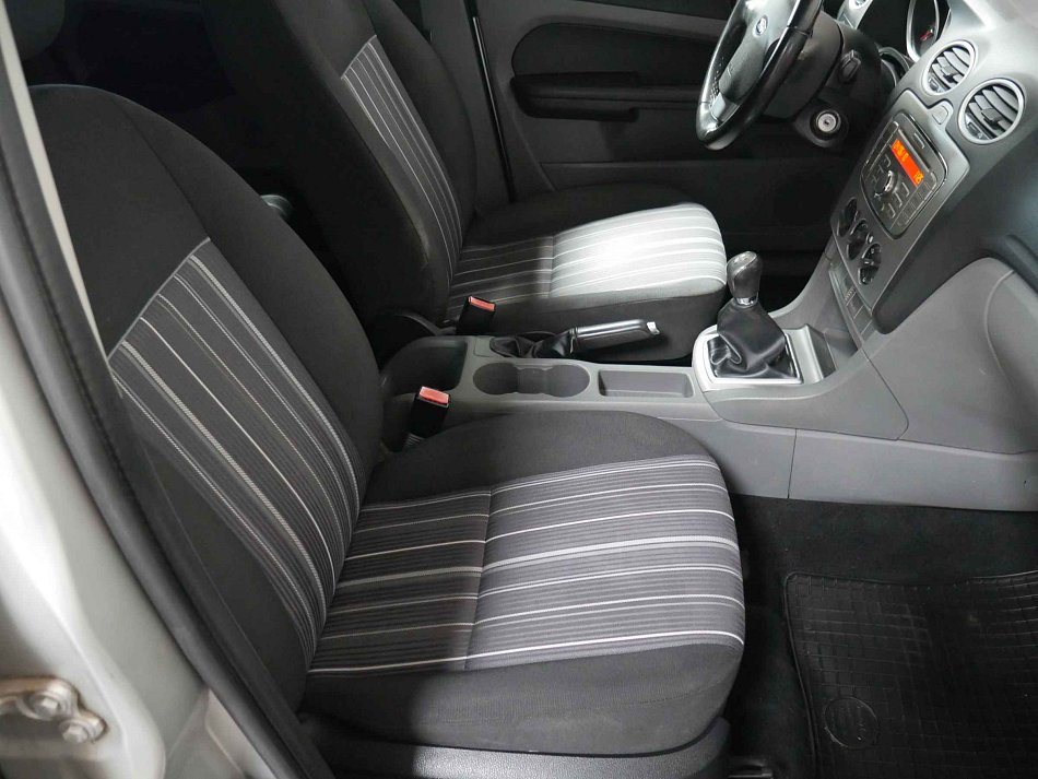 Ford Focus 1.6i 