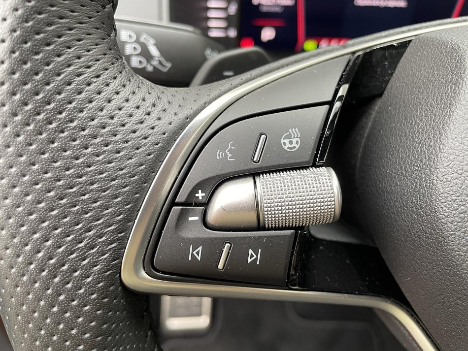 Škoda Karoq 1.5 TSi SportLine