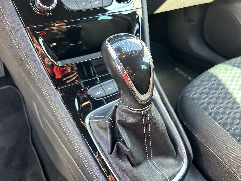 Opel Astra 1.4 T Dynamic