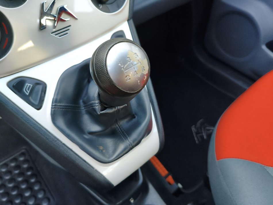 Ford Ka 1.2i 