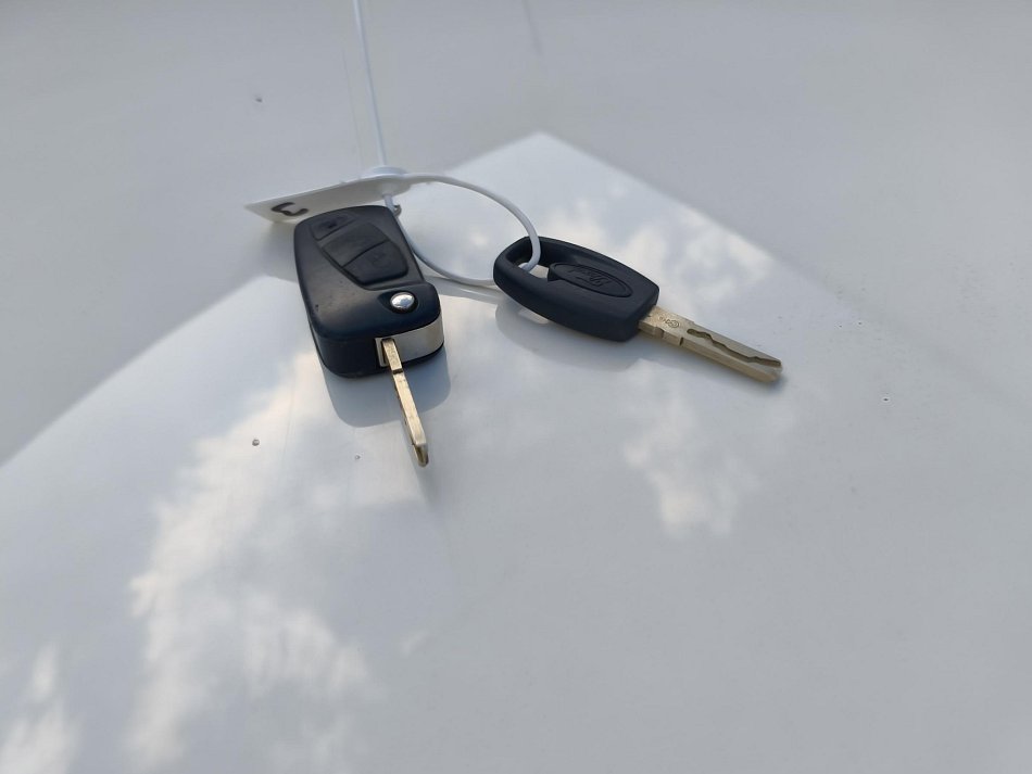 Ford Ka 1.2i 