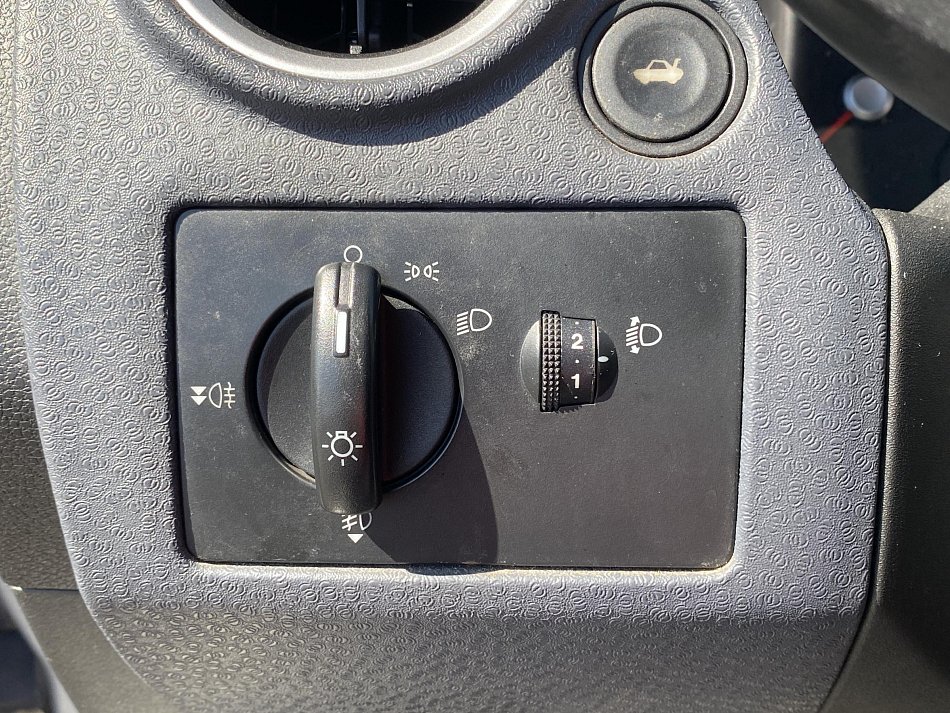 Ford Fusion 1.4i 