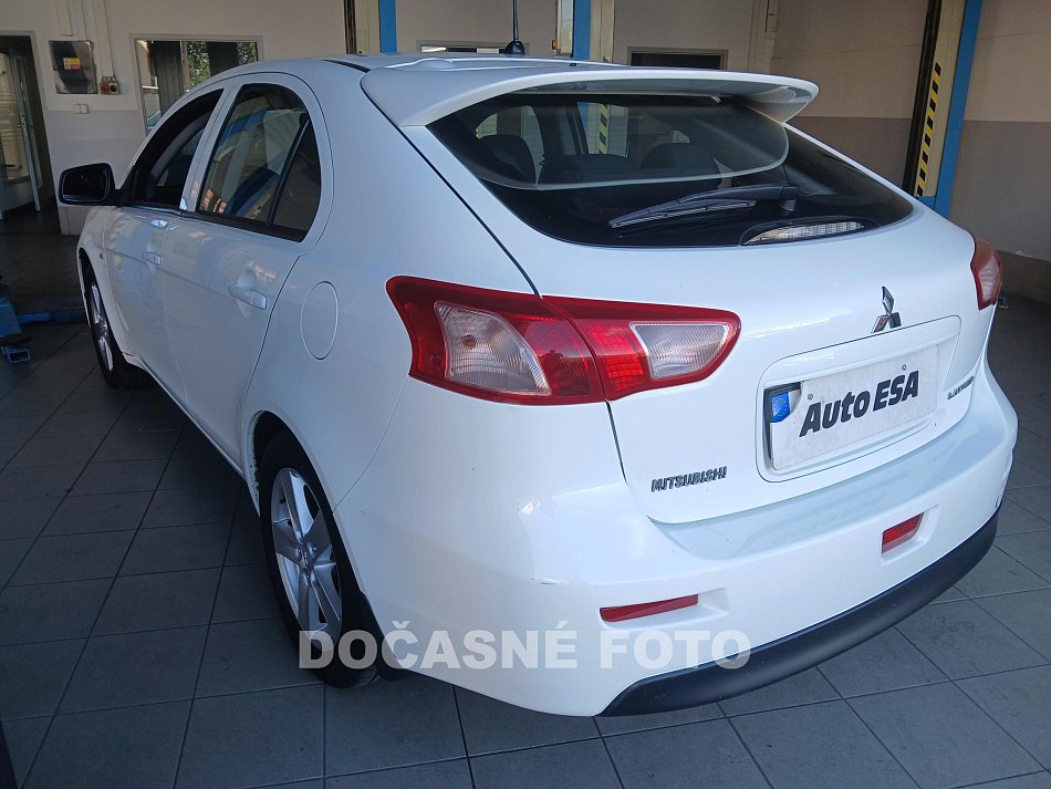 Mitsubishi Lancer 1.5i 