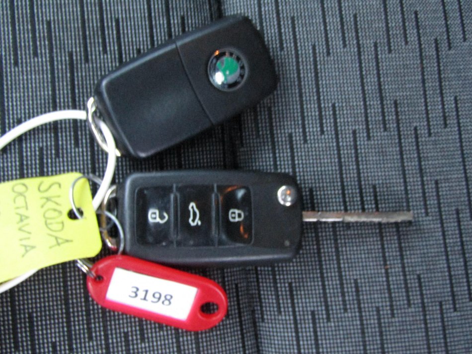 Škoda Octavia II 1.6 TDi Ambiente