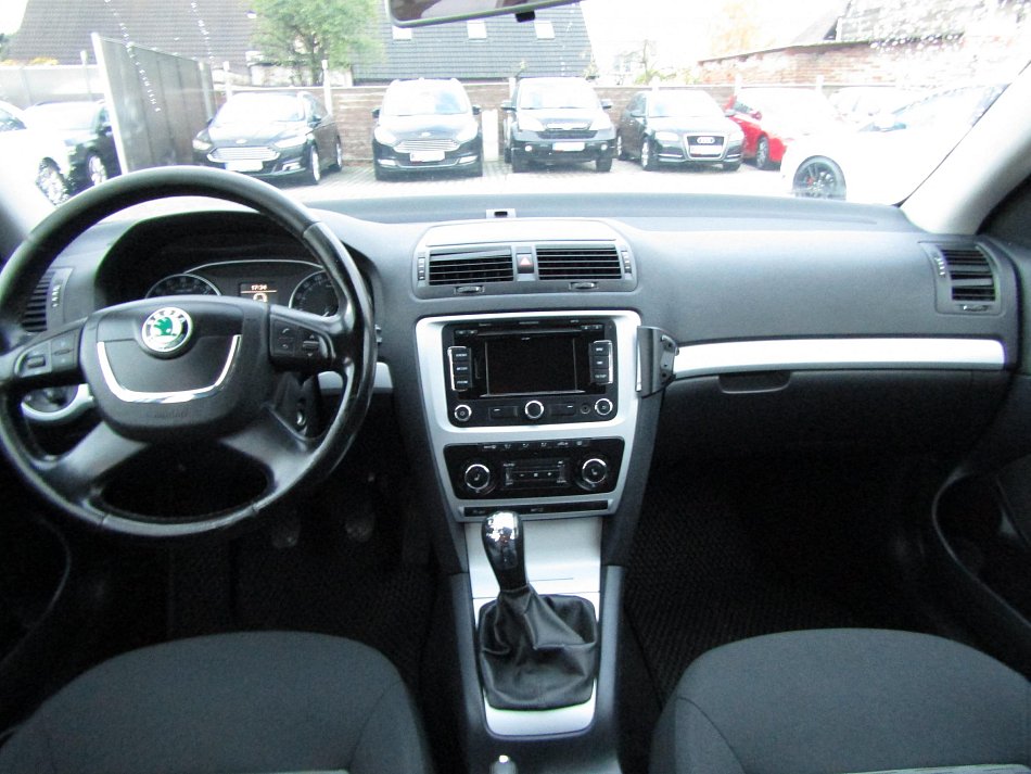 Škoda Octavia II 1.6 TDi Ambiente