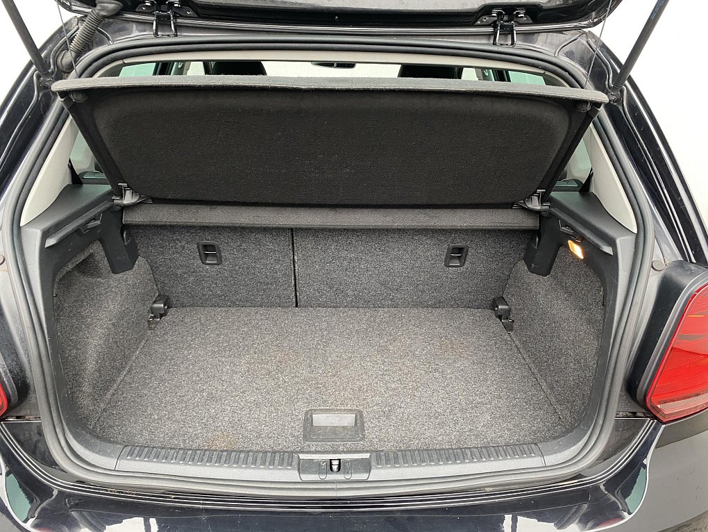 Volkswagen Polo 1.0 MPi Lounge