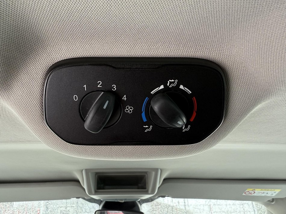 Ford Tourneo Custom 2.0TDCi Limited L2 9míst