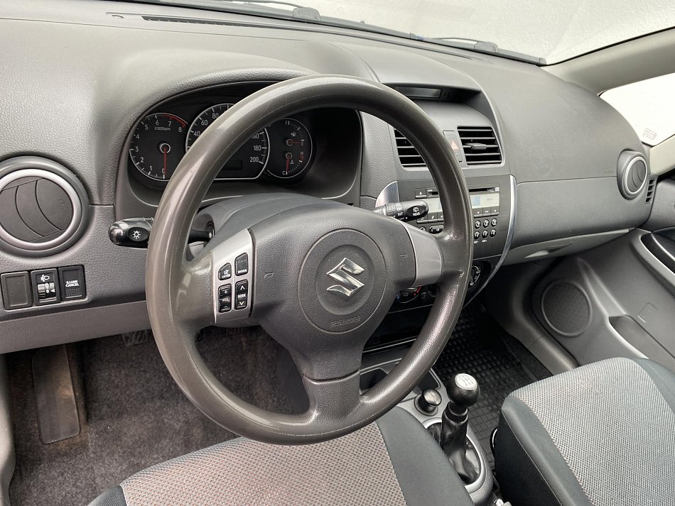 Suzuki SX4 1.5 i 