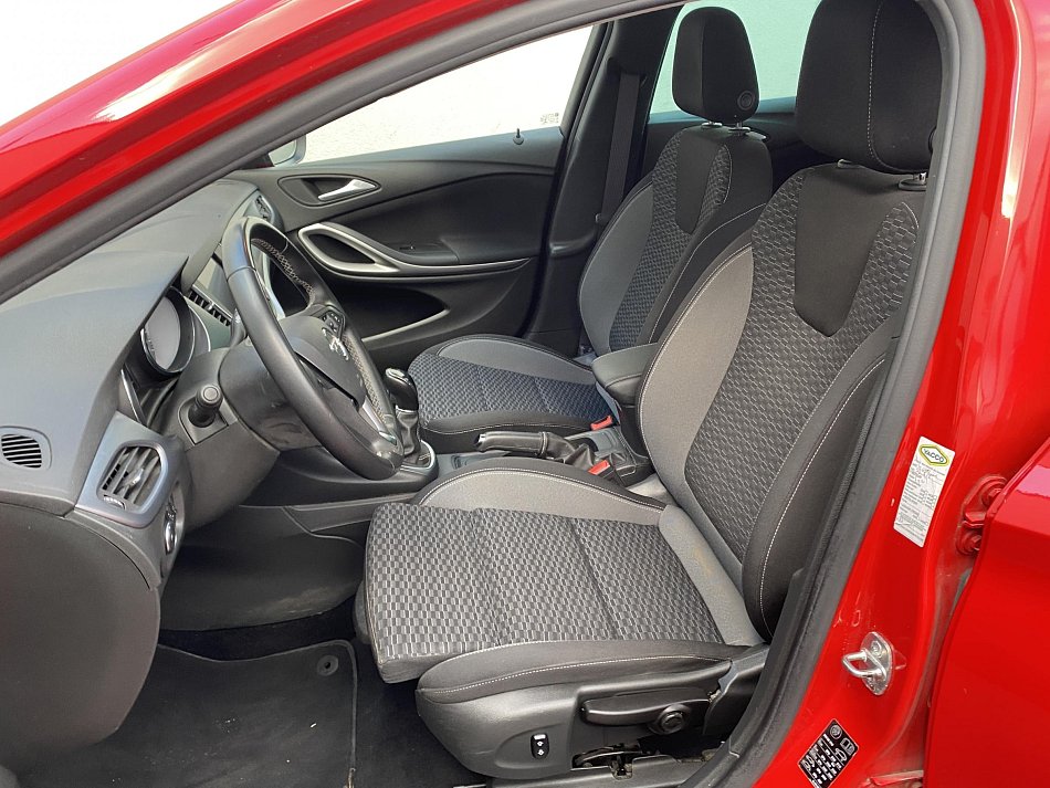 Opel Astra 1.2 T Edition