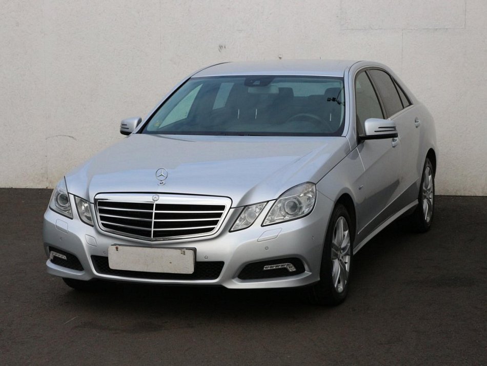 Mercedes-Benz Třída E 2.2 D 