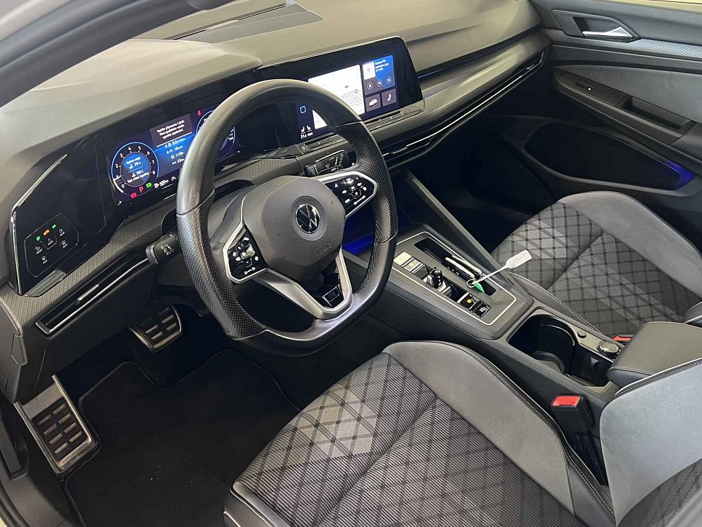 Volkswagen Golf 1.5tsi R-Line
