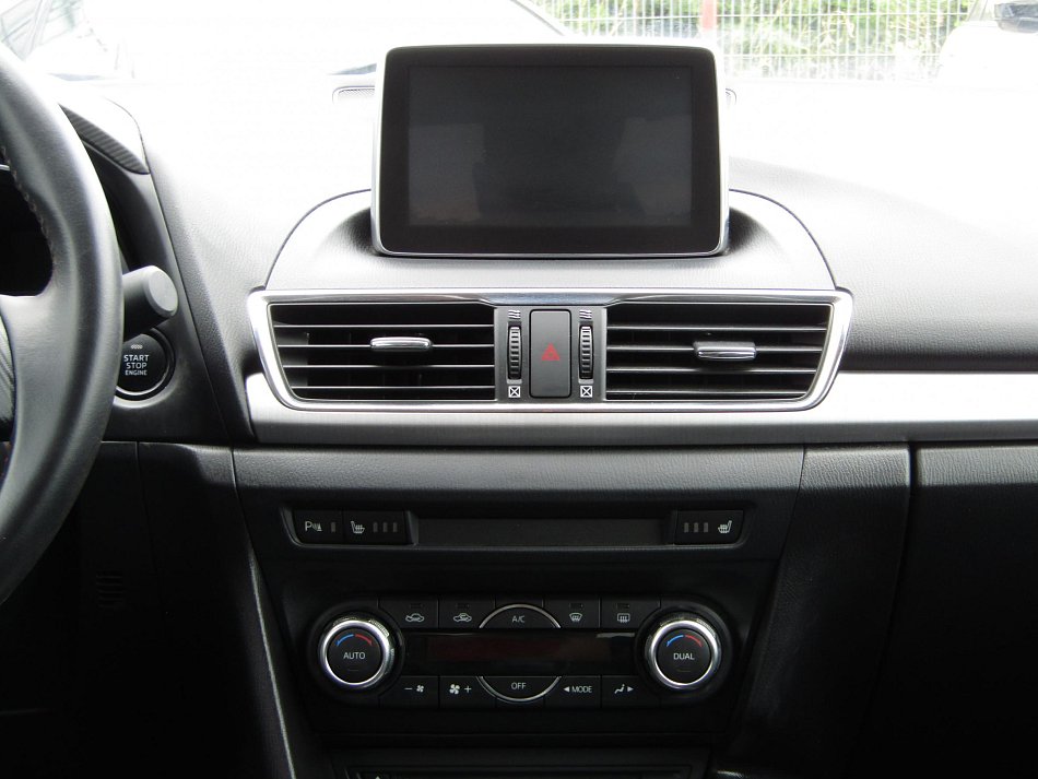 Mazda 3 2.0 i 