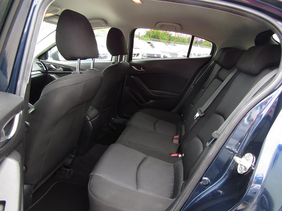 Mazda 3 2.0 i 