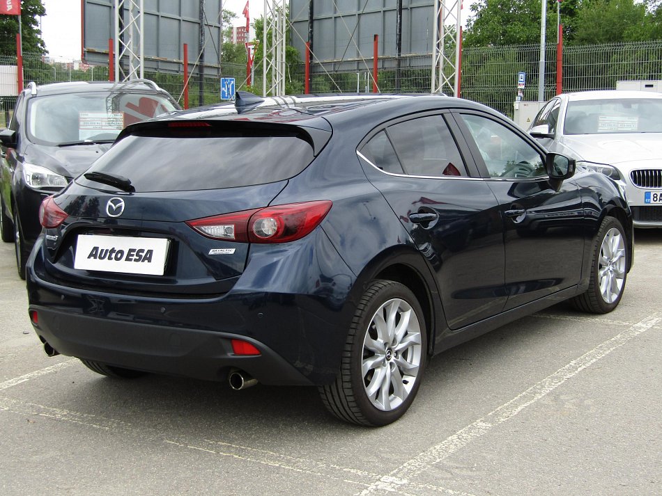 Mazda 3 2.0 i 